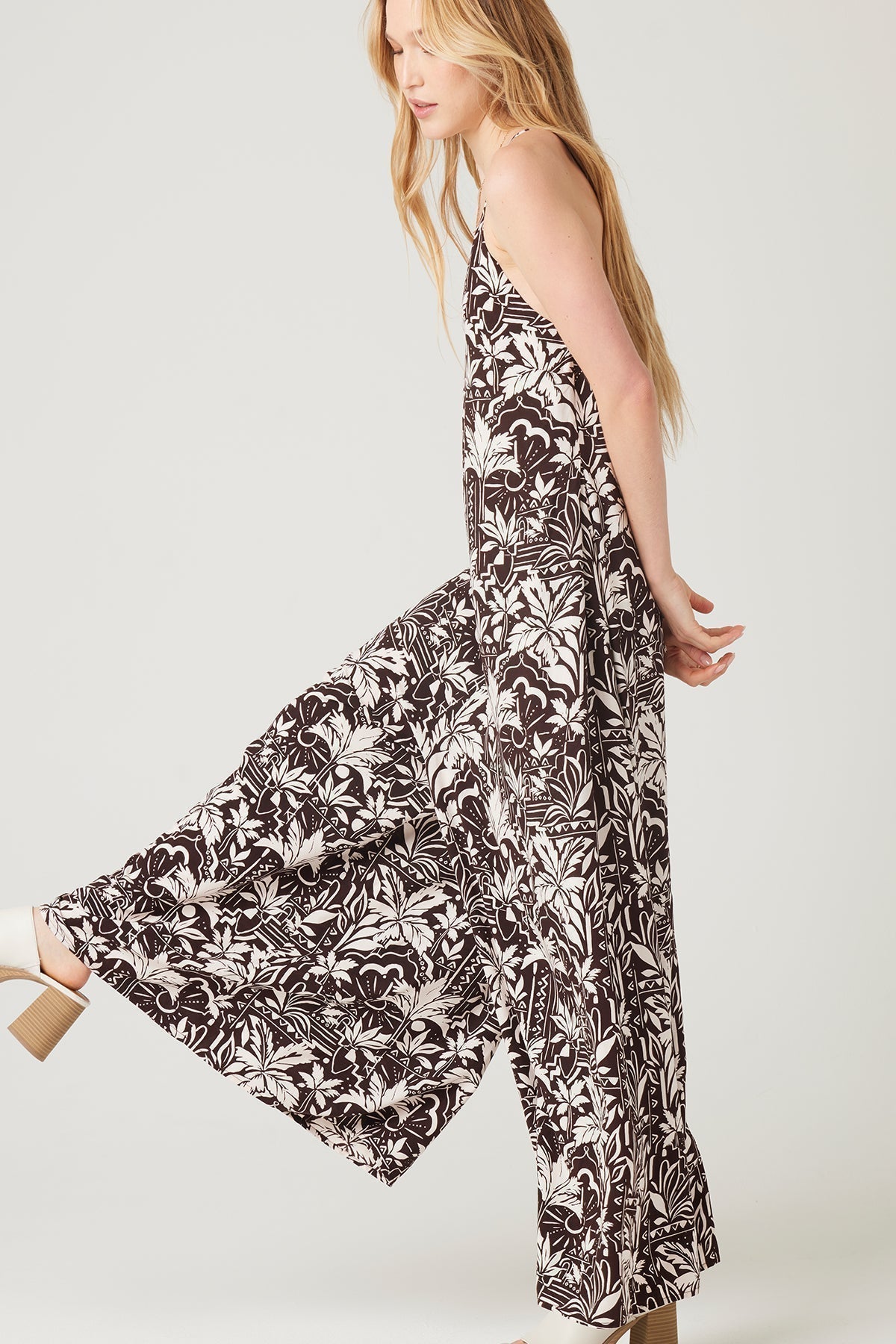 Tosca - Wide Leg Jumpsuit With Cross Straps Black 4
